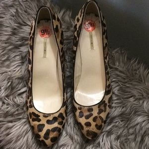 Max Studio Leopard Print pump, size 9.5,